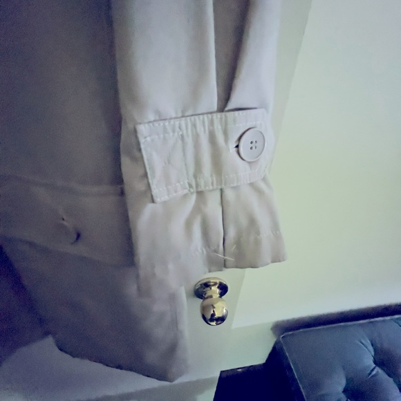 London Fog Limited Edition Trench Coat With Detachable Lining - Picture 5 of 9